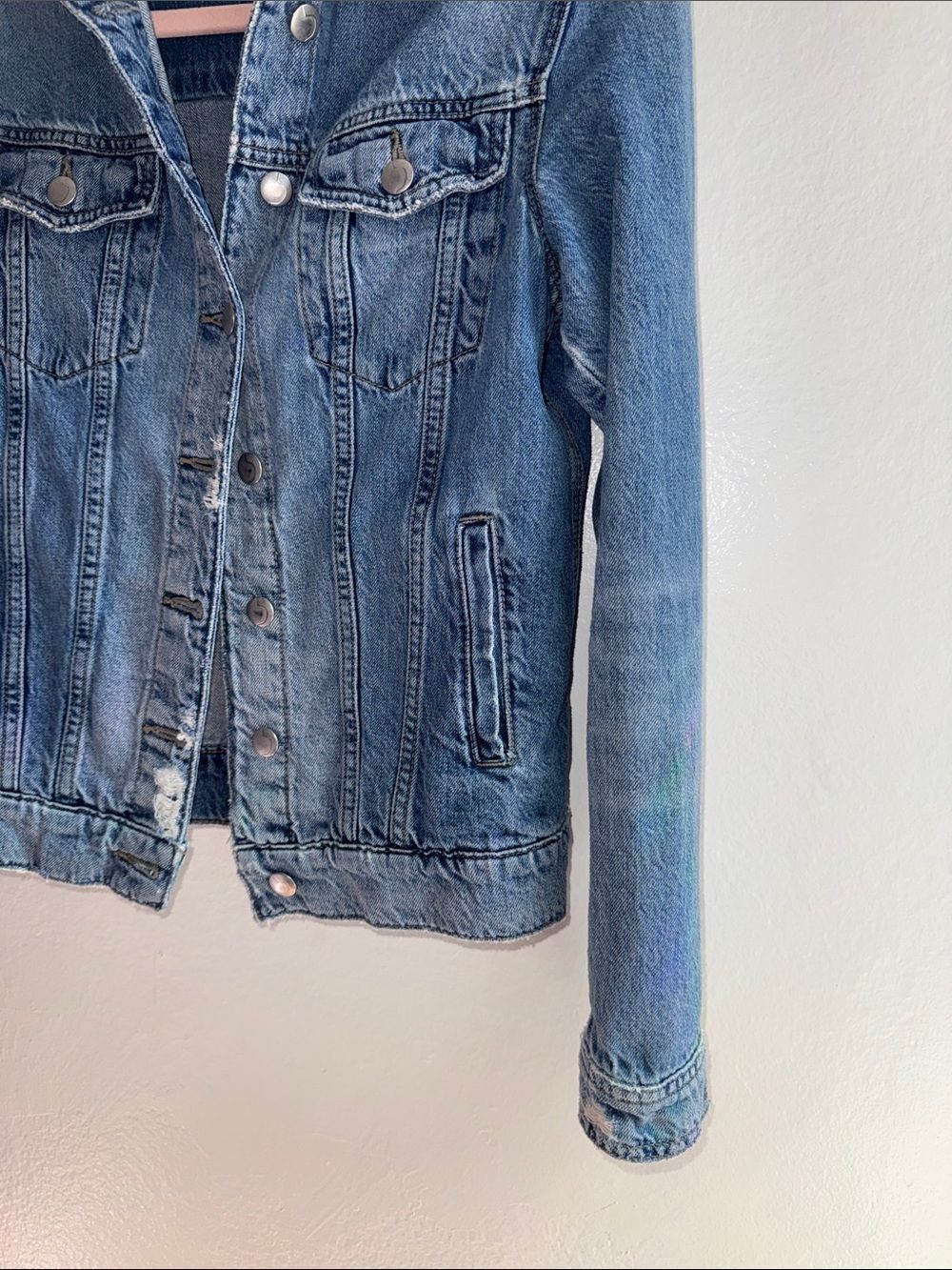Joe’s Jeans Classic Blue Denim Jean Jacket Distressed Rips Women's Small Revolve - Picture 8 of 12